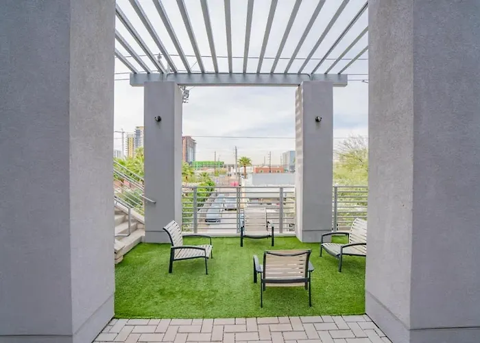 Spacious 2bd Dt - Balcony, Gym, W-d, Parking - Sleeps 8 Apartamento Phoenix