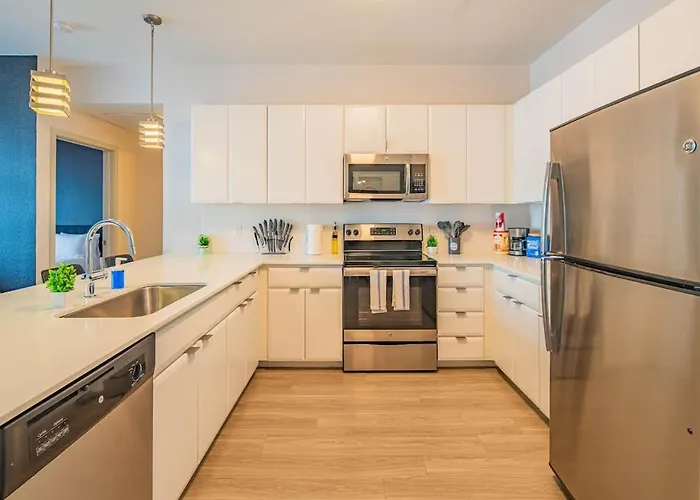 Spacious 2bd Dt - Balcony, Gym, W-d, Parking - Sleeps 8 Apartamento Phoenix