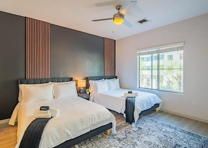Apartamento Spacious 2bd Dt - Balcony, Gym, W-d, Parking - Sleeps 8